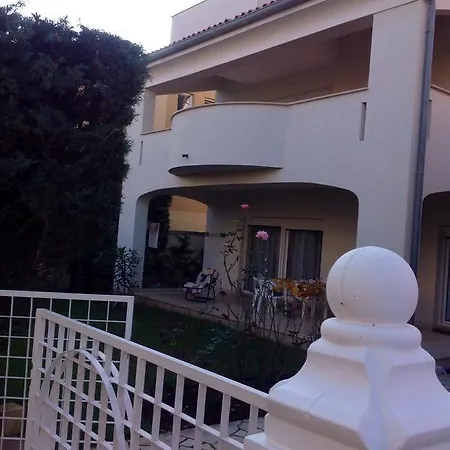 Klauznicer Apartman *